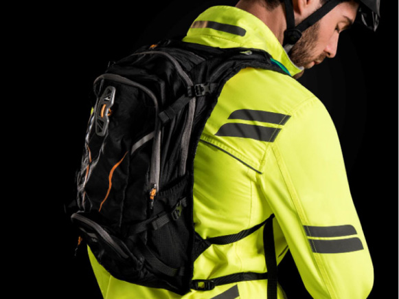 COBHP22003 Hydration pack 10L supplier 1 04